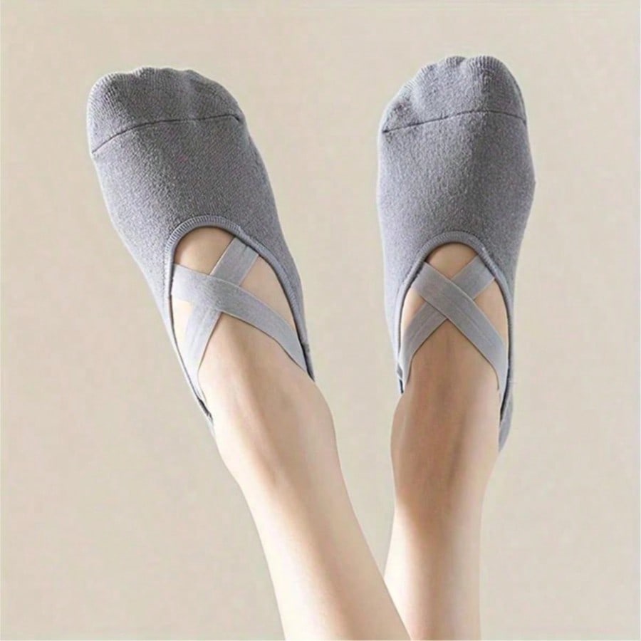 Anti-slip silicone sole yoga s - Grip Sock Yoga review and price